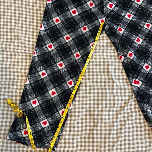 Cozy Valentine’s Day Fleece Pajama Set - Size XL - Picture 7 of 15